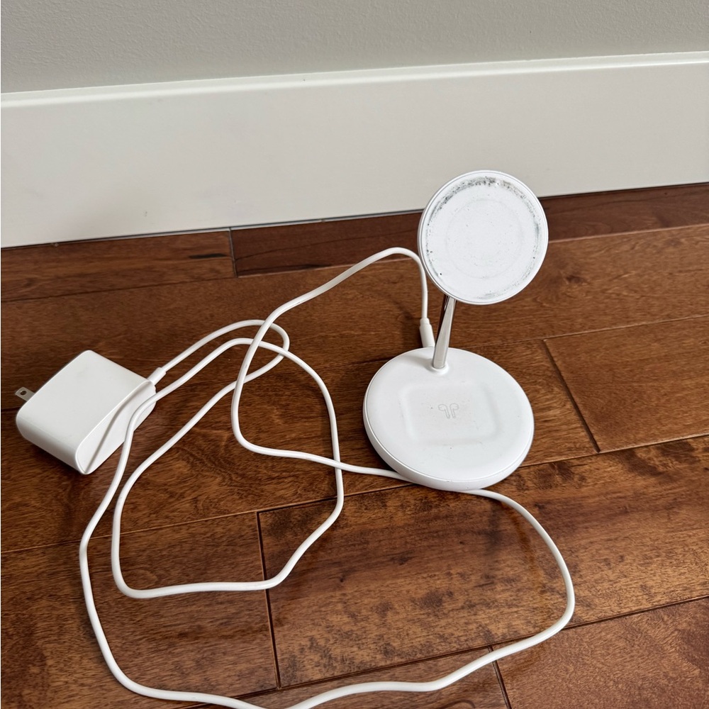 White Wireless Charging Stand